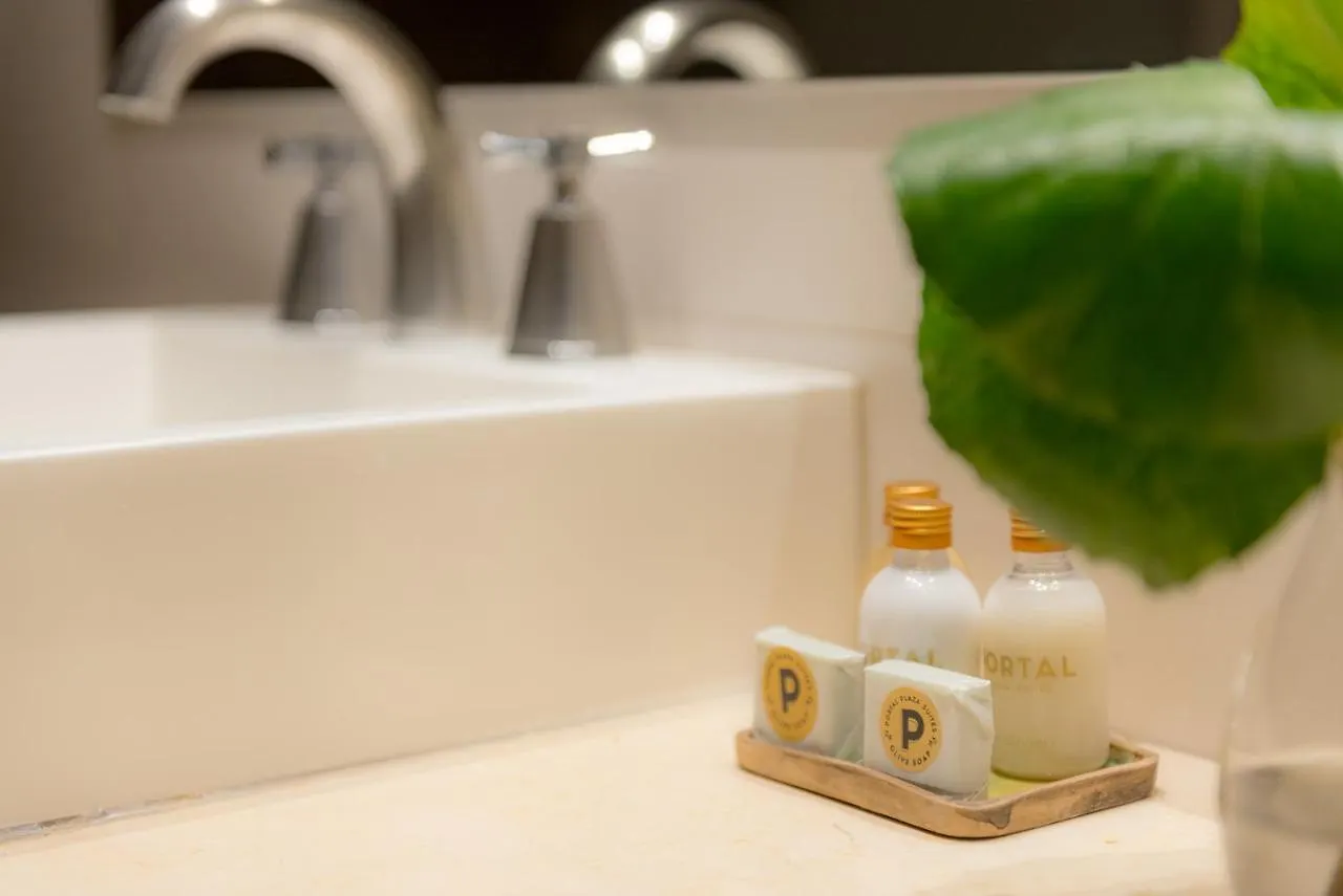 Portal Plaza Suites Mendoza 4*,  Argentina
