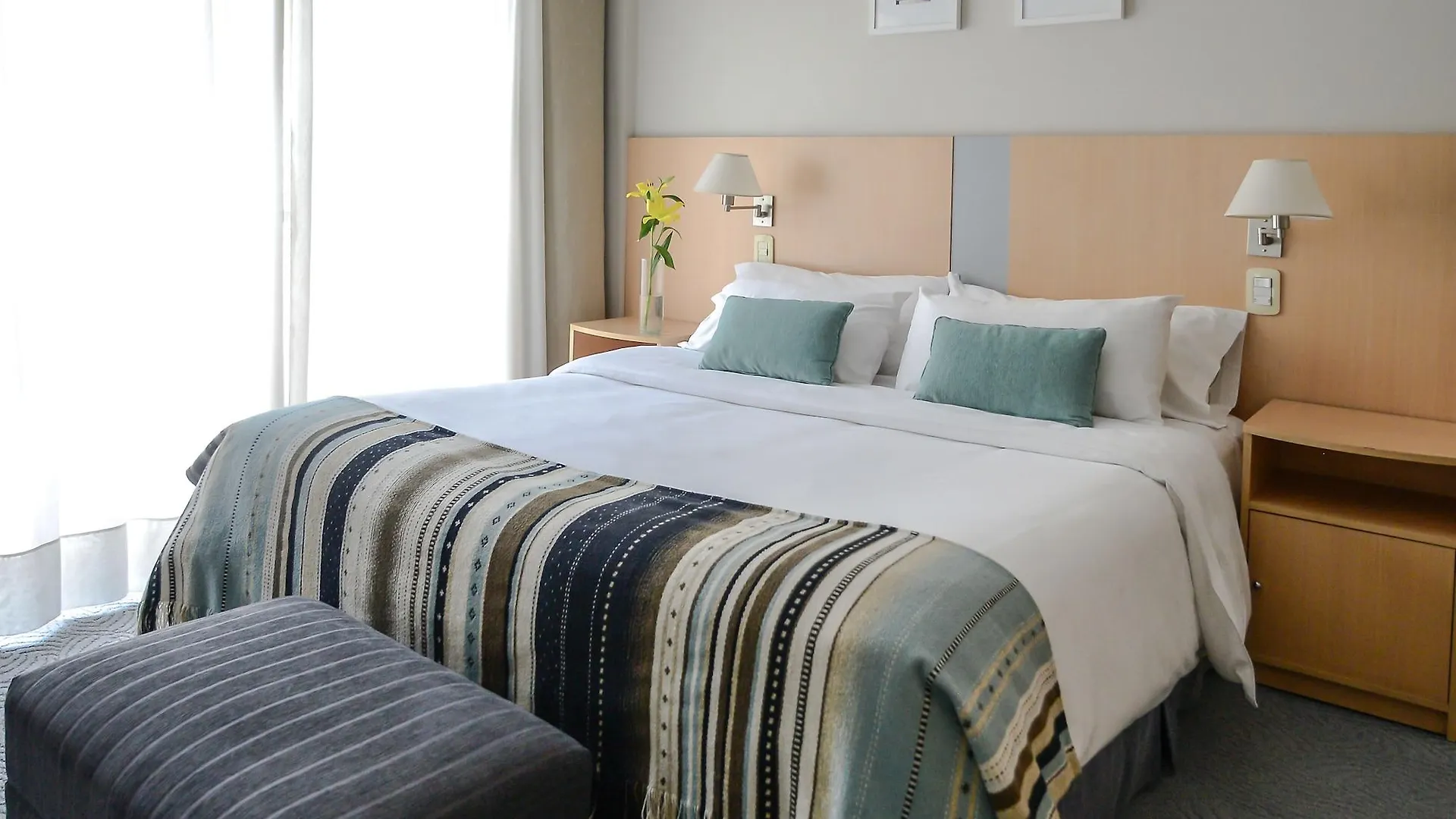 Portal Plaza Suites Mendoza Hotel